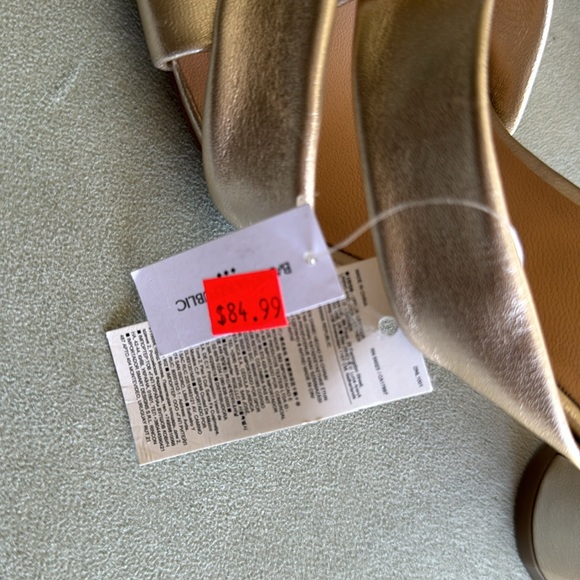 Banana republic sandals - Picture 8 of 9